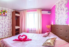 Апартаменты Апартаменты на Топольки-4, ул.Железнодорожная, 180 1 этаж, номер один. Администратор ОКСАНА в Краснодарском крае