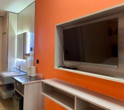 3-местный номер стандарт эконом (без окна) в Holiday hotel