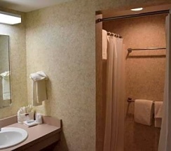 Двухместный номер Standard двуспальная кровать в Hillside Inn