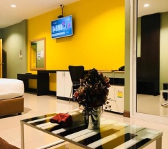 Двухместный номер Deluxe двуспальная кровать в Berich Hotel