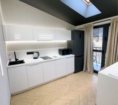 Апартаменты двухкомнатные двухместные (Люкс) с балконом в Polikariya