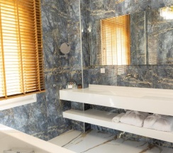 Люкс Deluxe в Modern Luxury Hotel