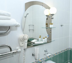 Номер Улучшенный в Пятый угол