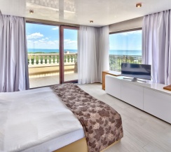 Апартаменты Comfort с видом на море в lti Dolce Vita Sunshine Resort
