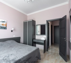 Двухкомнатные апартаменты с видом на море в Гостевой дом на Декабристов