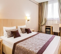 Полулюкс в Leon SPA