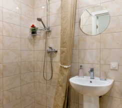 Двухместный номер стандарт с удобствами в Адриан