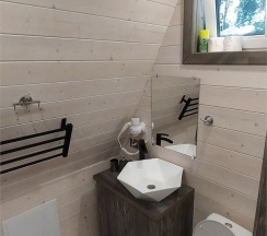 A-FRAME 2 с видом на озеро, большой террасой, гриль зоной и банным чаном в Dream House