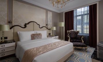 Люкс Astor с балконом в The St. Regis Moscow Nikolskaya