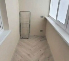 Двухместные апартаменты с балконом и с красивым видом из окна (двуспальная кровать) в Квартира Однокомнатная на Свободы 38/2