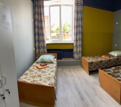 Кровать в 4-местном общем номере в Паркинг