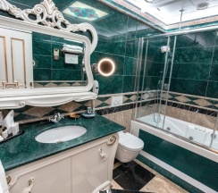 Двухместный люкс Mansion Premium двуспальная кровать в Отель Seven Hills Palace