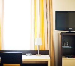 Одноместный номер Small в Bristol Hotel Frankfurt