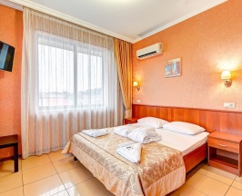 Полулюкс с балконом двухместный в Лэнсис