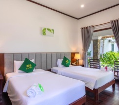 Двухместный номер Standard с видом на сад 2 отдельные кровати в Santa Garden Resort
