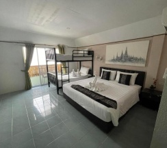 Четырёхместный номер Standard в Samui Green Hotel