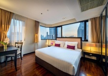 Люкс c 1 комнатой в Bandara Silom Suites