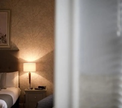 Номер Standard в Cults Hotel