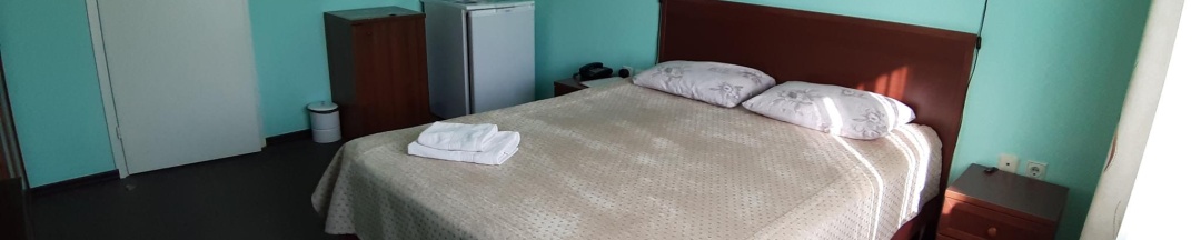 Номер стандарт с 1 двуспальной кроватью в Гостиный Двор