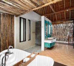Двухместный Hillside Pool Вилла двуспальная кровать в Отель Saii Phi Phi Island Village