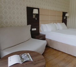 Двухместный номер Standard с балконом и с красивым видом из окна 2 отдельные кровати в Четыре сезона