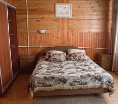 Номер стандарт с 1 двуспальной кроватью в Алтан