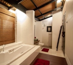 Бунгало Deluxe с видом на море в LaLaanta Hideaway Resort