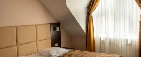 Двухместный номер Comfort 4 этаж Мансарда двуспальная кровать в Энергетик