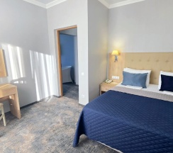 Делюкс просторный с кроватью размера "king-size" в Бригантина