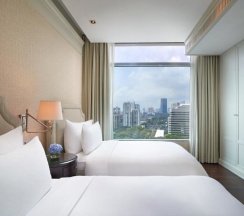 Люкс Premier с 2 комнатами в Oriental Residence Bangkok