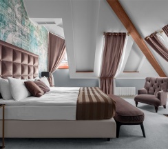 Джуниор  Cюит в Villa Kadashi boutique