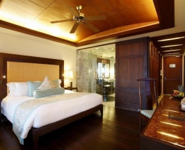 Двухместный номер Deluxe с балконом двуспальная кровать в Отель Centara Grand Beach Resort Phuket 