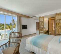 Двухместный номер Superior двуспальная кровать в Eden Beach Khaolak Resort and Spa A Lopesan Collection Hotel