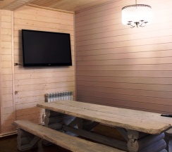 Дом ИЗБА в Охотничий клуб