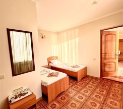 Номер комфорт 3х местный (корпус Б) в LooBeach SeaView