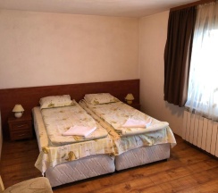 Семейный люкс с балконом в Guest Rooms Vachin