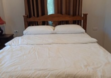 Трёхместный номер Deluxe в OYO 75430 At Wara Bed And Breakfast