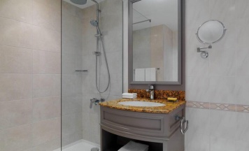 Двухместный номер Executive Republic Square View 2 отдельные кровати в Armenia Marriott Hotel Yerevan