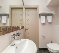 Двухкомнатные апартаменты "Агат" с кухней и видом на город в Orfei Hotel