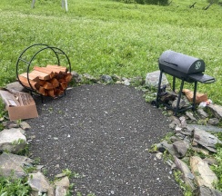 Дом с террасой в Зеркальный дом в горах