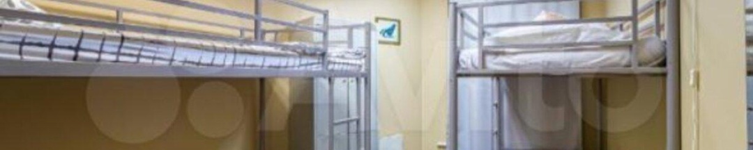 Кровать в 4-местном общем женском номере в Аврора