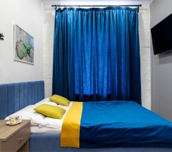 Трехместные апартаменты Комфорт в Apart-Rooms by Neva