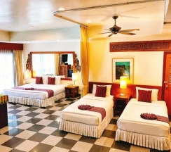Четырёхместный люкс Hu Kwang в Birds and Bees Resort