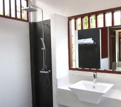 Вилла Grand Pool в L'esprit de Naiyang Beach Resort