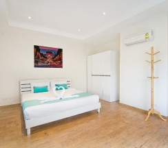 Вилла с 5 комнатами с видом на бассейн в Tropicana Pool Villa