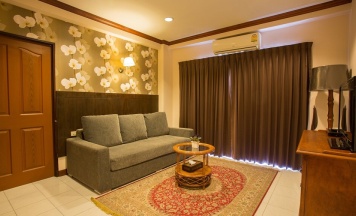 Двухместный Suite двуспальная кровать в Inn House Hotel
