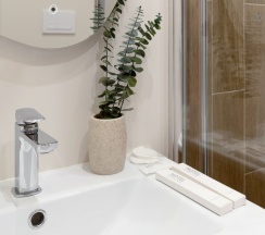Двухместный угловой номер в Kinney hotel sea view