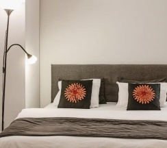 Студия Superior с красивым видом из окна в Апартаменты Стильная Студия в Башне Комплекса Ворота в Город