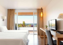 Двухместный номер Deluxe Sea View двуспальная кровать в Best Western Phuket Ocean Resort