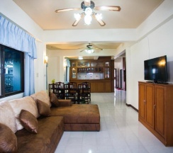 House с 4 комнатами в Royal Prince Residence